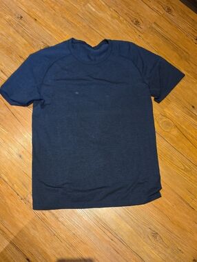 lululemon athletica Navy Short Sleeve Crewneck Tee